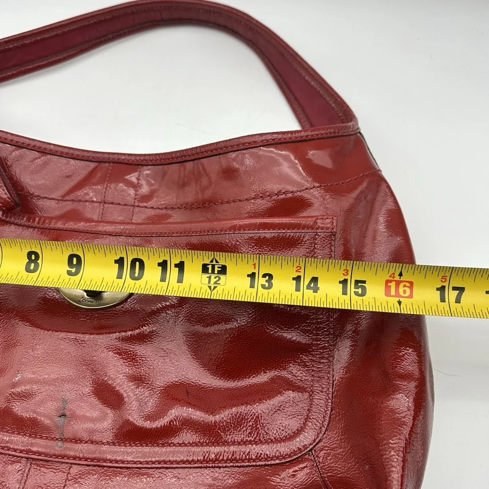 VTG Rare Coach Ergo Turnlock Crushed Patent Leather Shoulder Red Hobo Bag 11009
